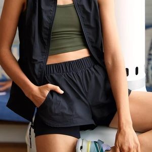 NWT Koral Scout double layer shorts